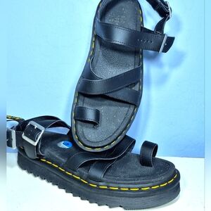 Avry Hydro Leather Strap Sandals - Size 10